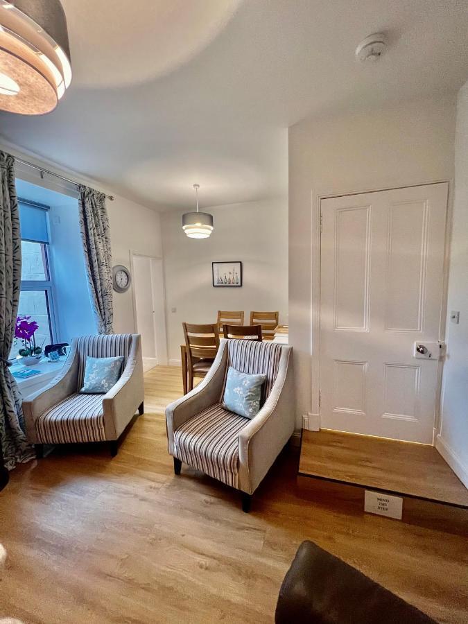 The Blue Door Apartment Къркъдбрайт Екстериор снимка