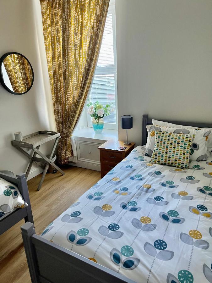 The Blue Door Apartment Къркъдбрайт Екстериор снимка